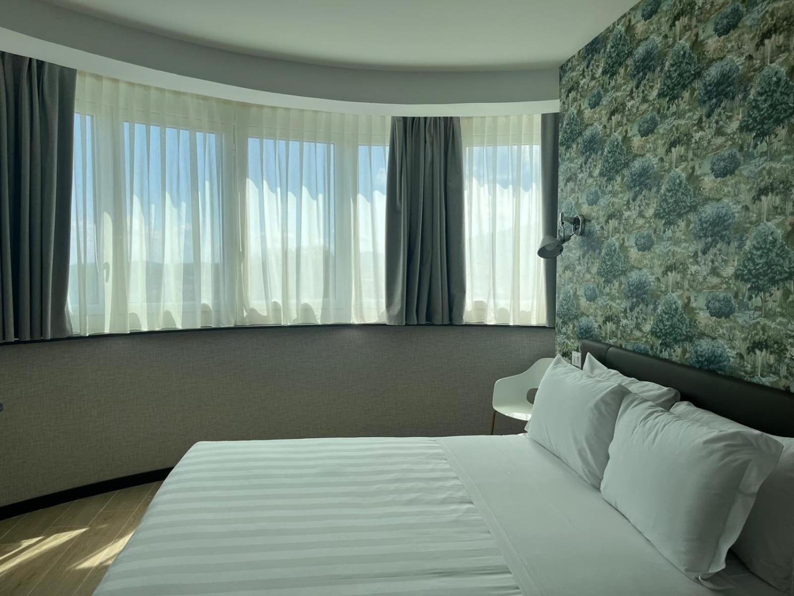 Hotel Napoleon Лукка Экстерьер фото