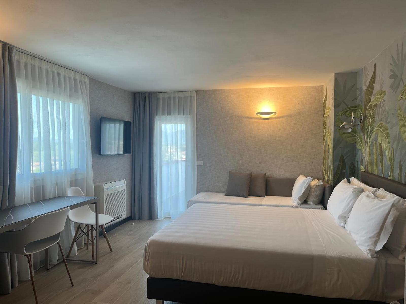 Hotel Napoleon Лукка Экстерьер фото
